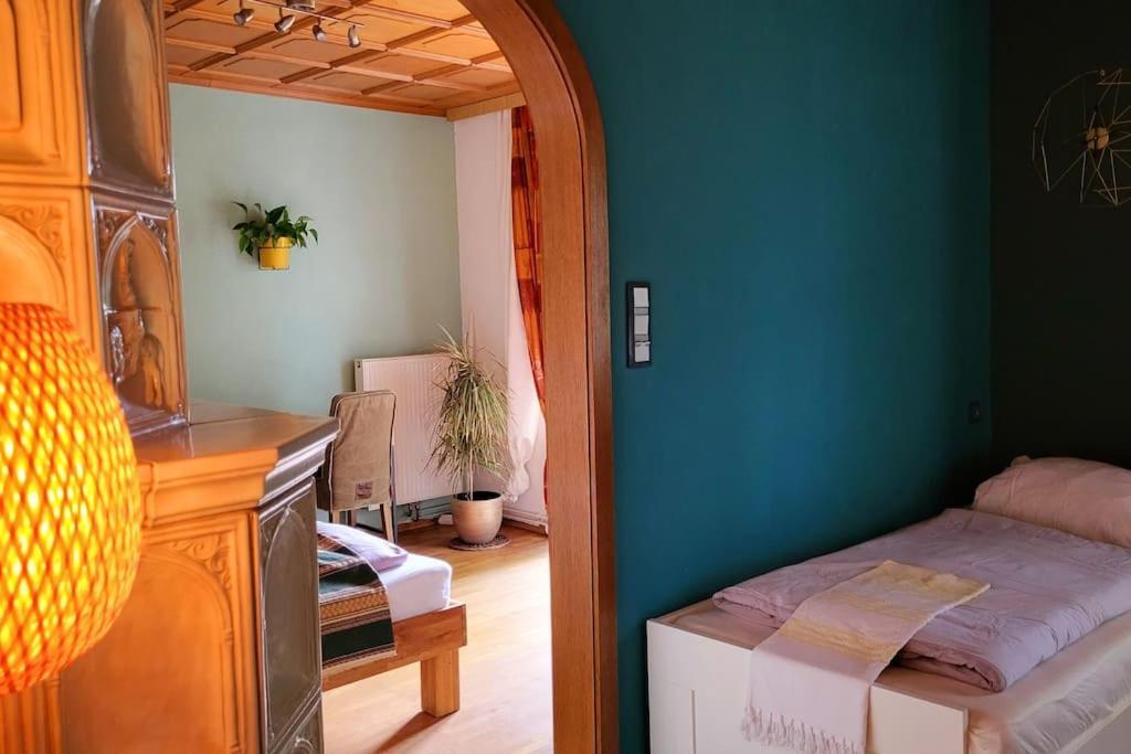 Colourful 2.5 Bedroom With Large Balcony & Garden. Prinzersdorf Экстерьер фото
