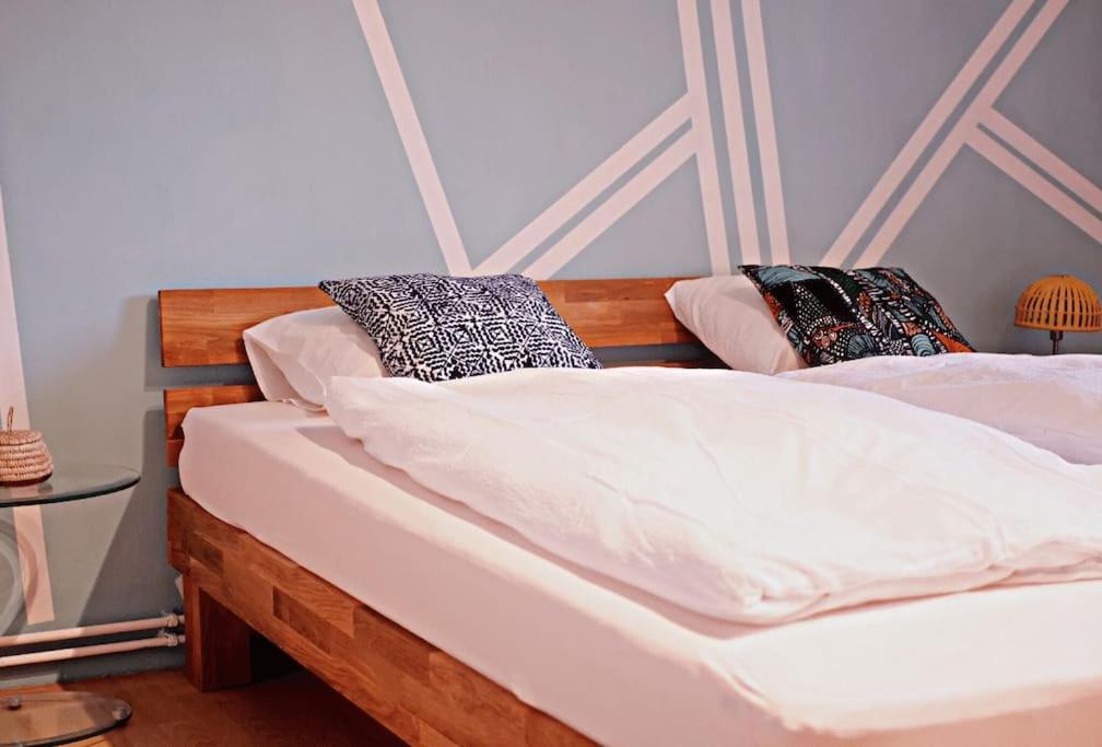 Colourful 2.5 Bedroom With Large Balcony & Garden. Prinzersdorf Экстерьер фото